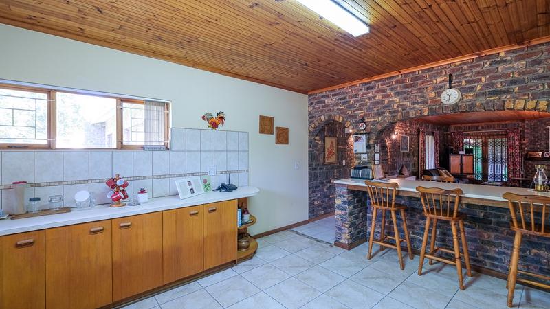 5 Bedroom Property for Sale in Heather Park Western Cape